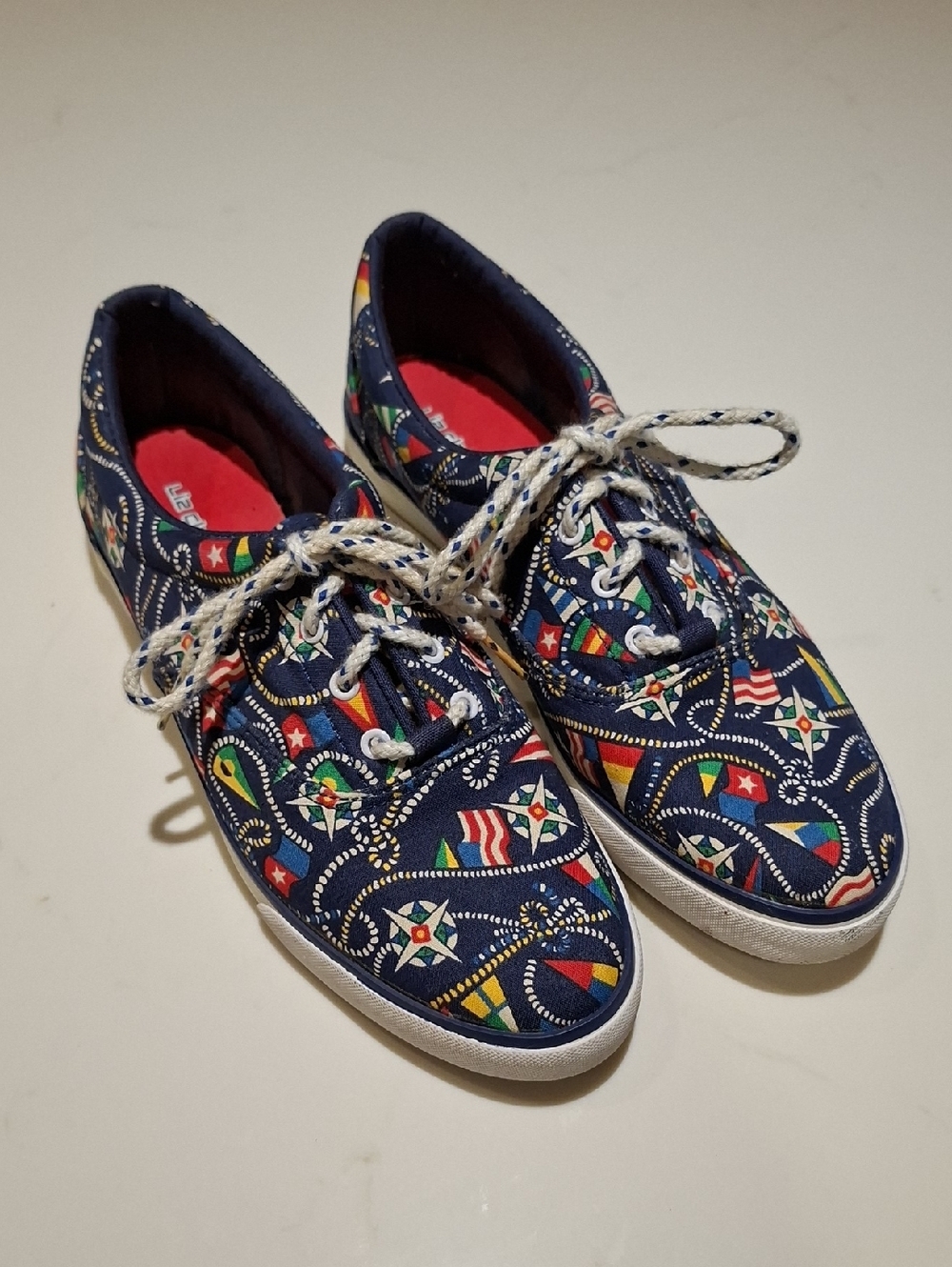 Liz Claiborne 90's Vintage Nautical-themed Lace-up Slip-on Sneakers (Size US 8)